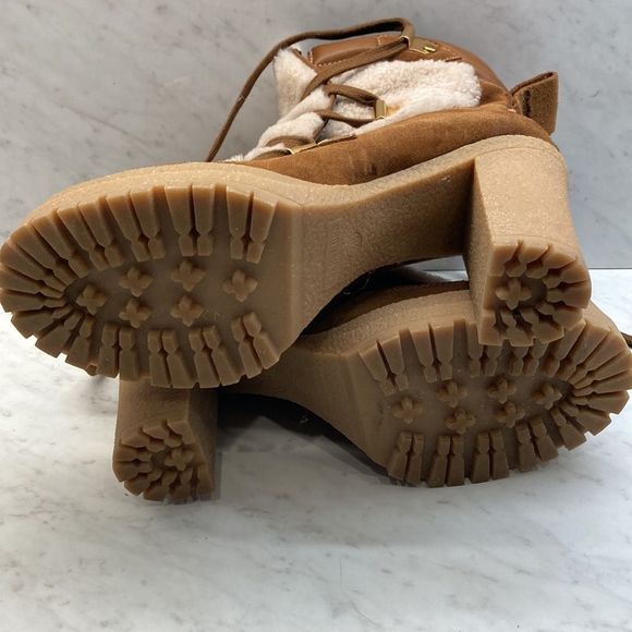 See By Chloe Karla Shearling Block Heel Boots Size 38 Preowned - Picture 9 of 10